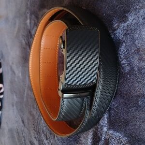 Men's Black Bulliant Leather Sliding Ratchet Belt - Textured Finish
